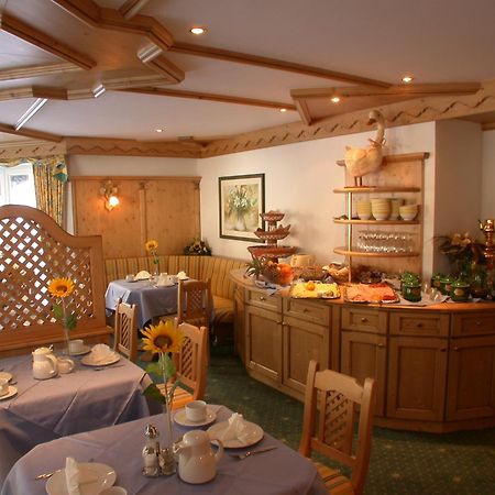 Hotel Garni Pradella Ischgl Buitenkant foto